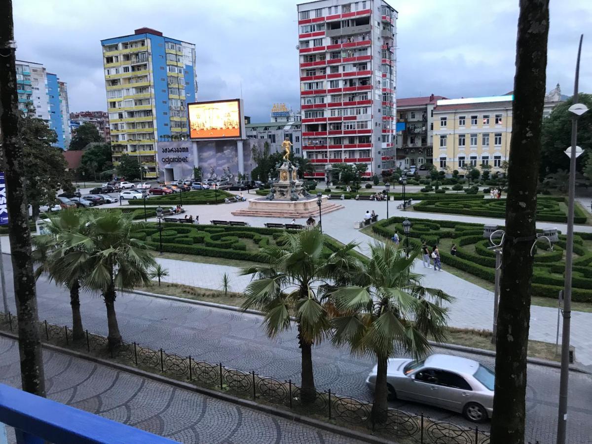 Casa Neptun In Old Apartment Batumi